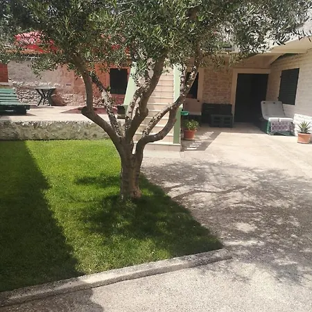 Vacation House Anita * Donji Zemunik