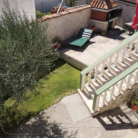Vacation House Anita Donji Zemunik